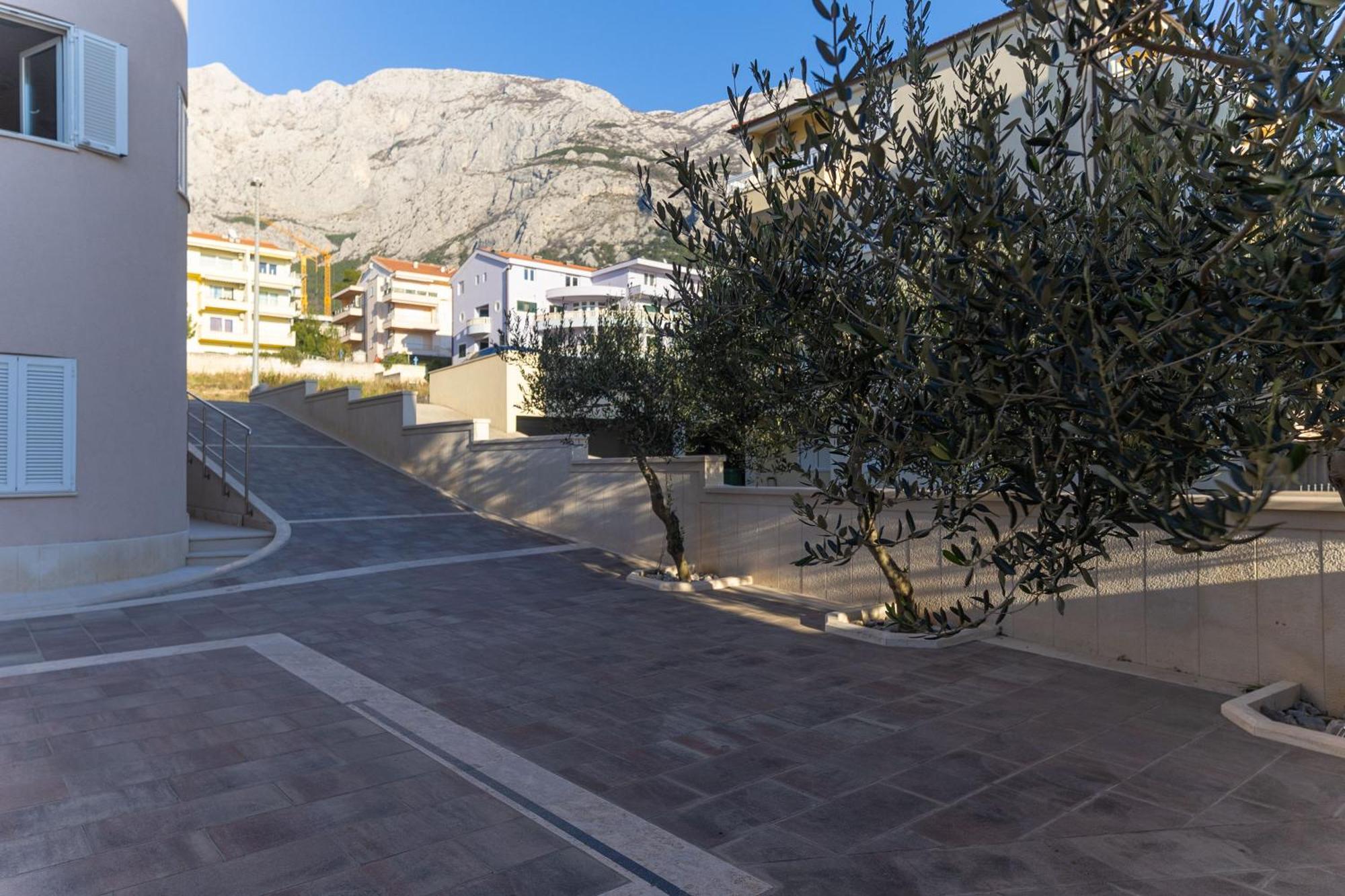 Apartment Domo Makarska Exterior photo