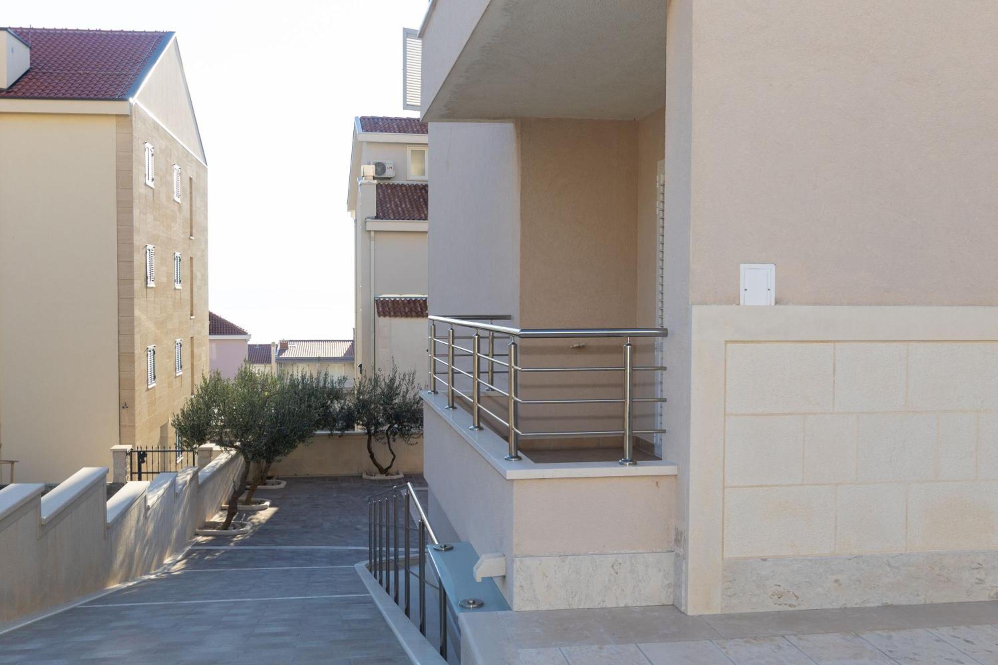 Apartment Domo Makarska Exterior photo