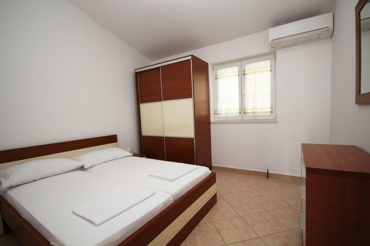 Apartment Domo Makarska Exterior photo